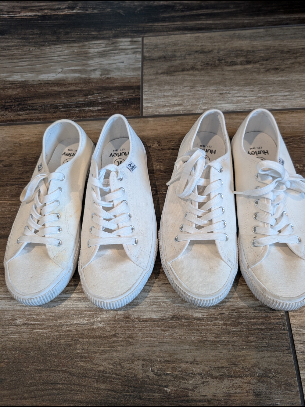 Hurley White Canvas Sneakers (2)